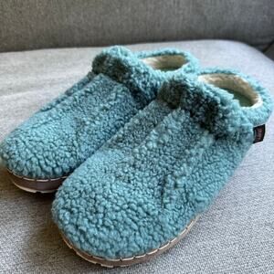 LL Bean Women's Green Sherpa Fleece Cozy Warm Slipper Slides Size 9 M